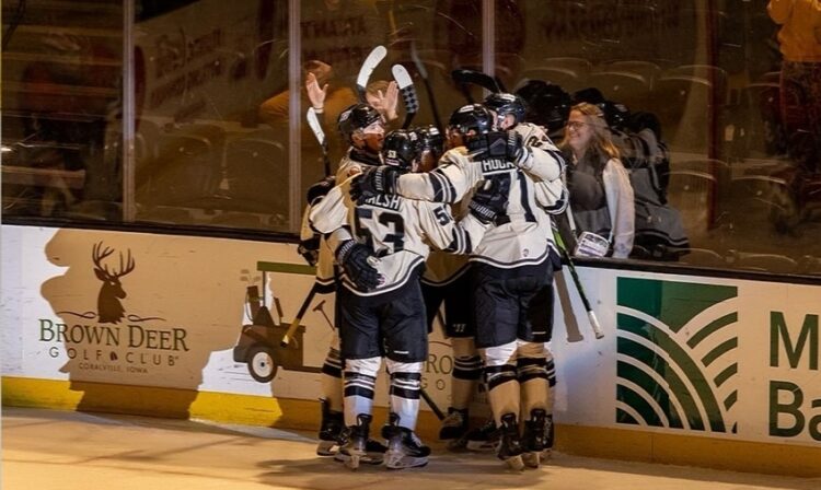 Bogdans Hodass, hokejazinas.com