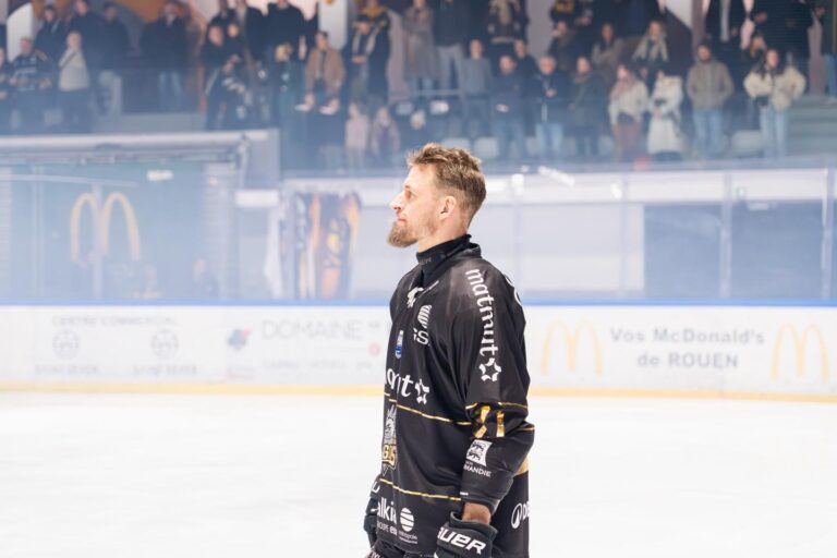 Rolands Vīgners, hokejazinas.com