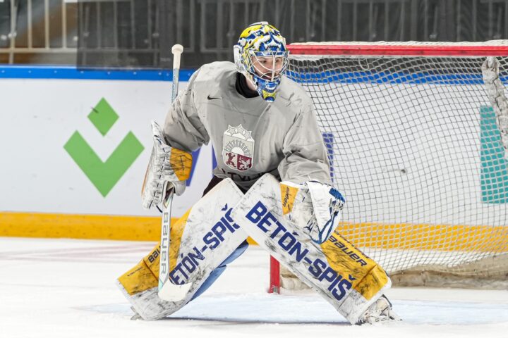 Mareks Mitens, Hokejazinas.com