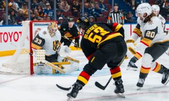 Teodors Bļugers, hokejazinas.com