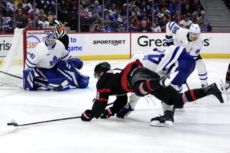 Otavas "Senators" un Toronto "Maple Leafs", hokejazinas.com