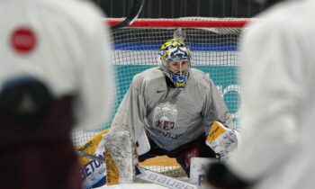 Mareks Mitens, hokejazinas.com