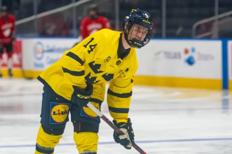 Filips Ekbergs, hokejazinas.com