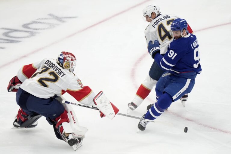 Floridas "Panthers" un Toronto "Maple Leafs", hokejazinas.com
