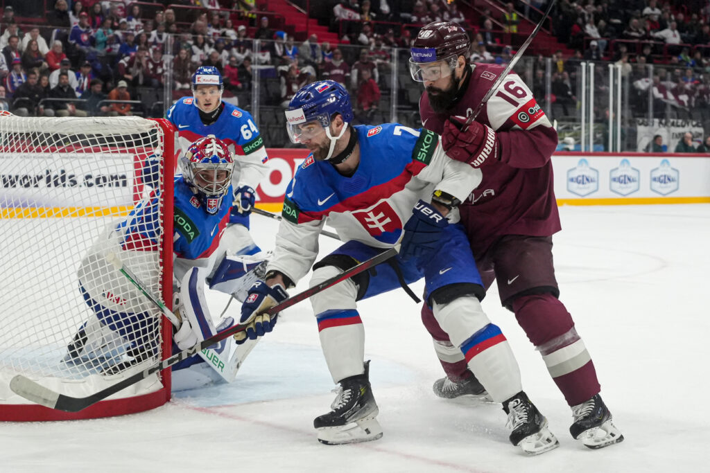 Kaspars Daugaviņš, Hokejazinas.com