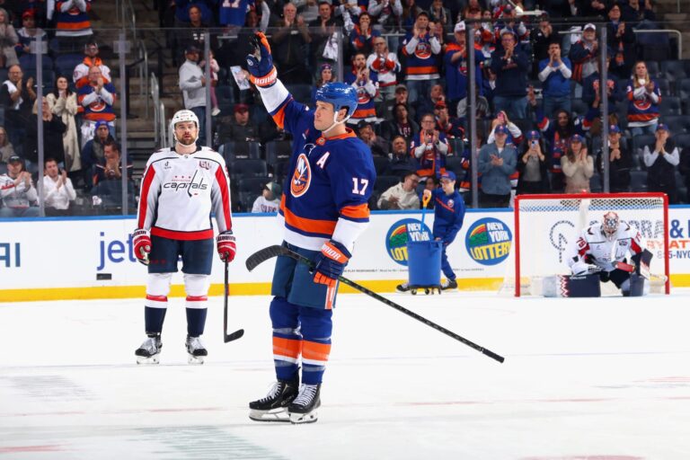 Mets Mārtins un Metjū Rempe, hokejazinas.com