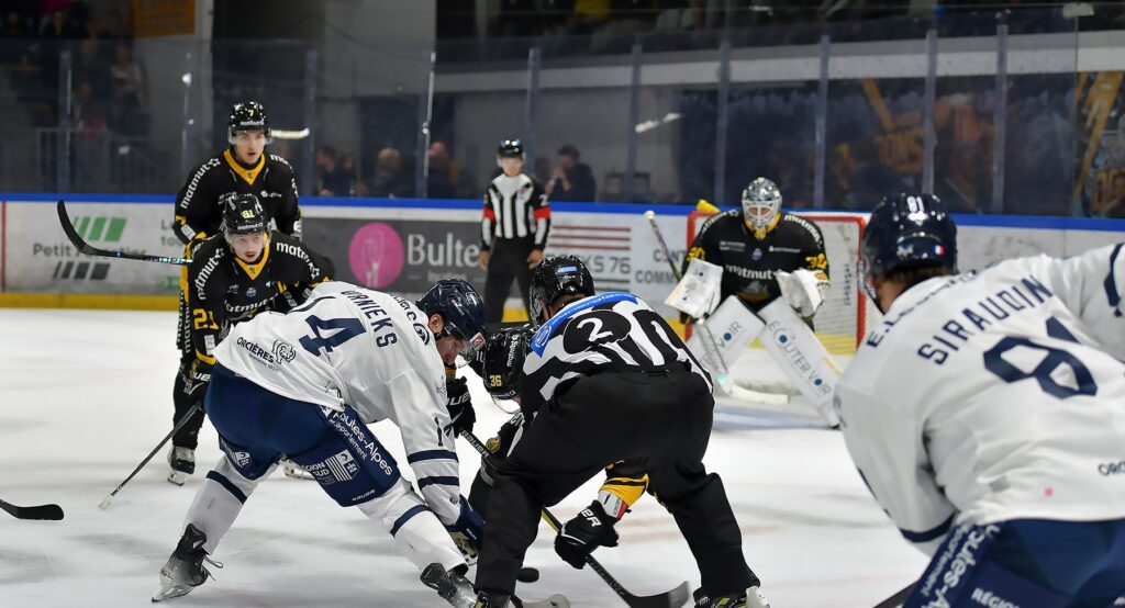 Daniels Mūrnieks, hokejazinas.com