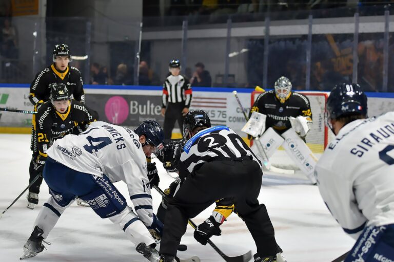 Daniels Mūrnieks, hokejazinas.com