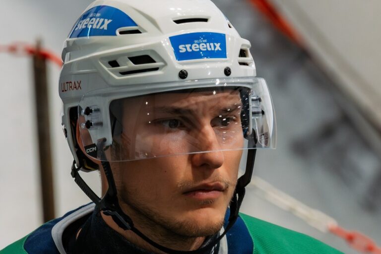 Daņila Larionovs, hokejazinas.com