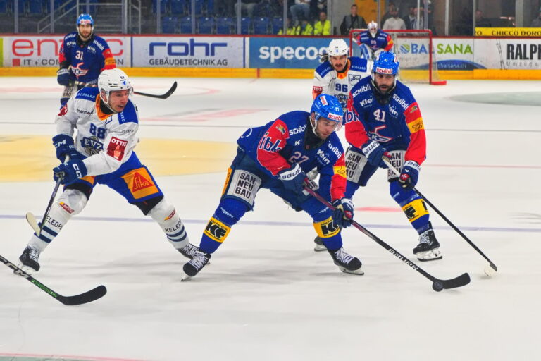 Deniss Smirnovs, Hokejazinas.com