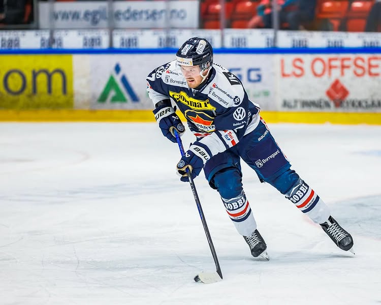 Maksims Ponomarenko, hokejazinas.com