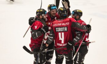 Mārtiņš Dzierkals, Hokejazinas.com