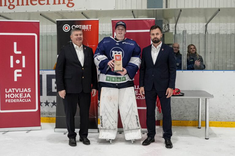Nils Roberts Mauriņš, hokejazinas.com