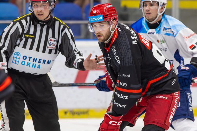 Oskars Batņa, hokejazinas.com