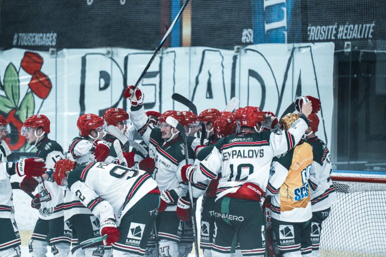 Rūdolfs Polcs un Ņikita Jevpalovs, Hokejazinas.com