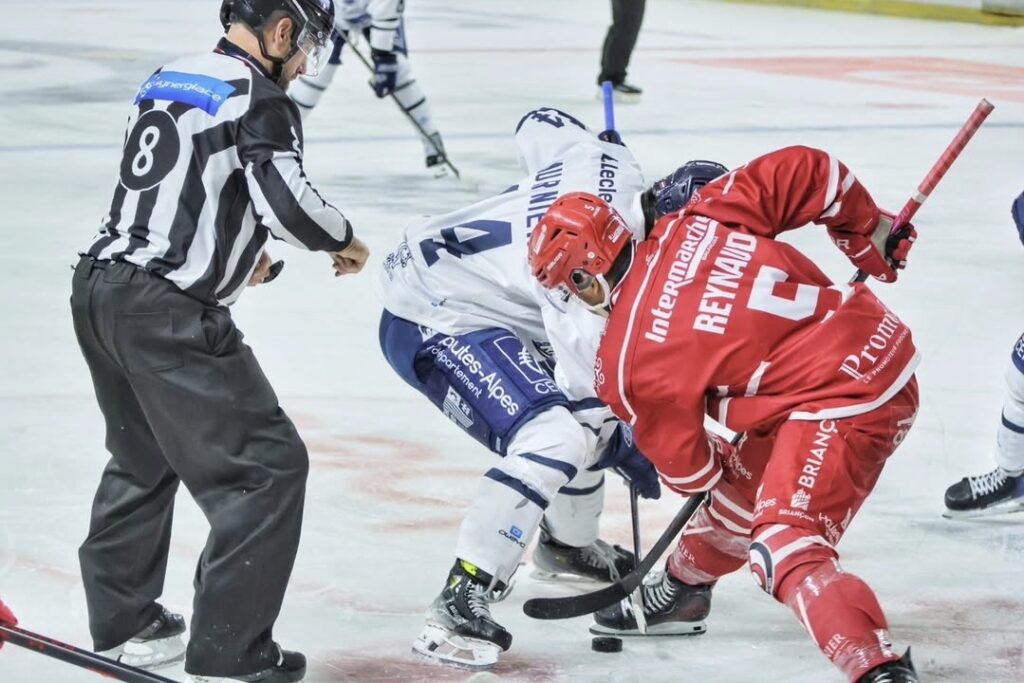 Daniels Mūrnieks, hokejazinas.com