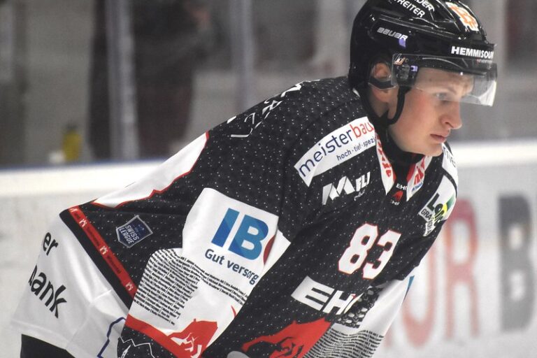 Darels Dukurs, Hokejazinas.com