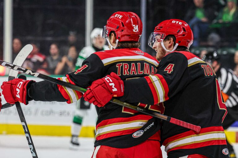 Eduards Tralmaks, hokejazinas.com