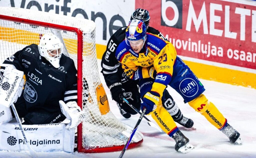 Alberts Šmits, hokejazinas.com