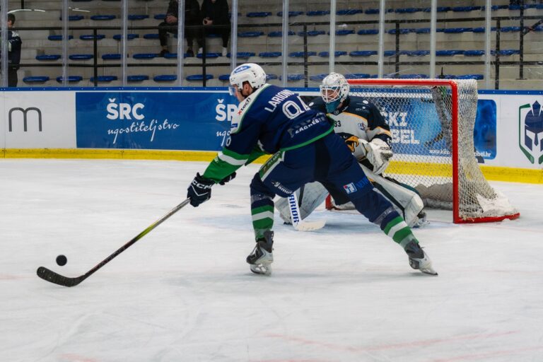 Daņila Larionovs, hokejazinas.com