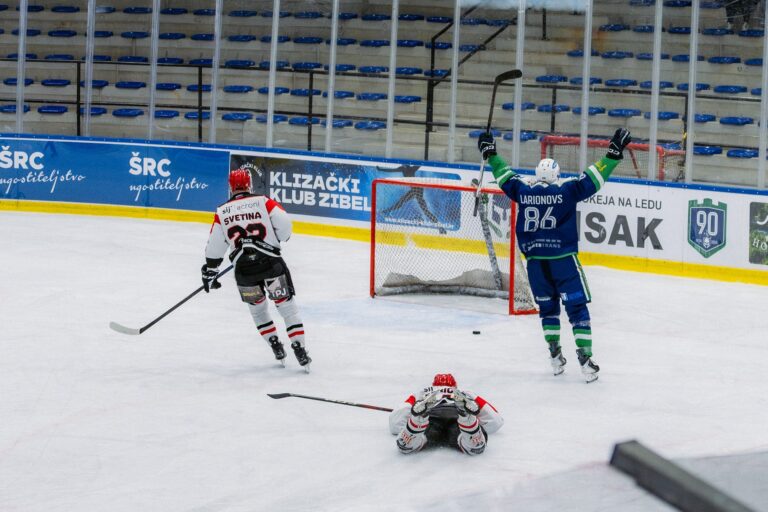Daņila Larionovs, hokejazinas.com