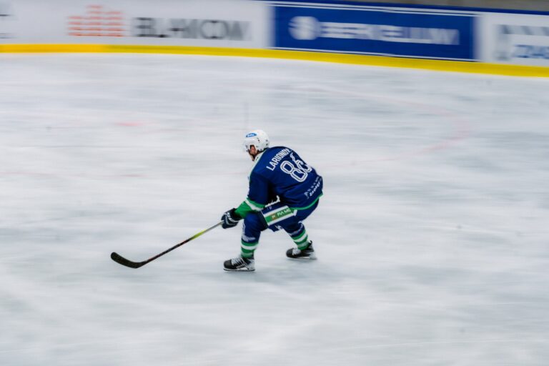 Daņila Larionovs, hokejazinas.com