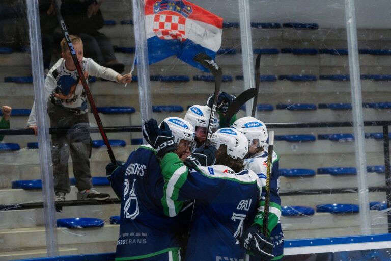 Daņila Larionovs, hokejazinas.com