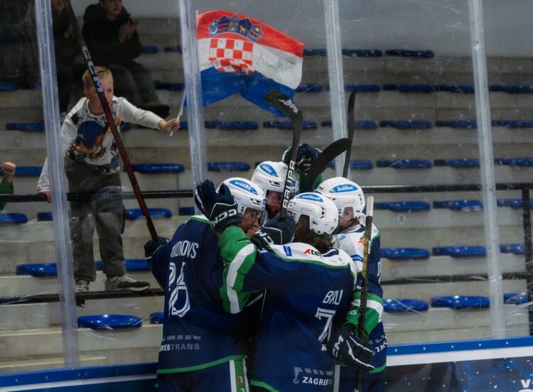 Daņila Larionovs, hokejazinas.com