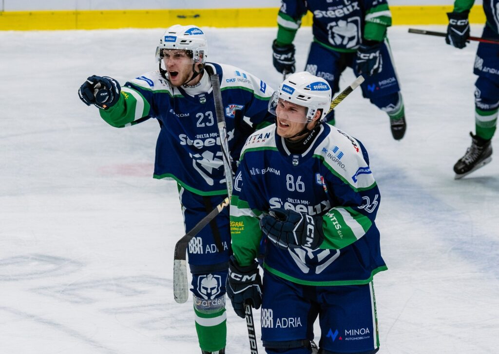 Daņila Larionovs, hokejazinas.com