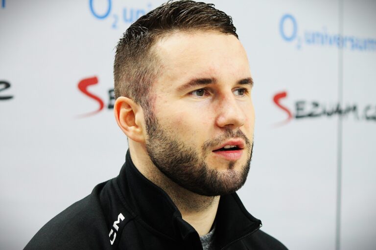 Mārtiņš Dzierkals, Hokejazinas.com