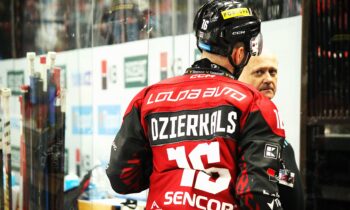 Mārtiņš Dzierkals, Hokejazinas.com