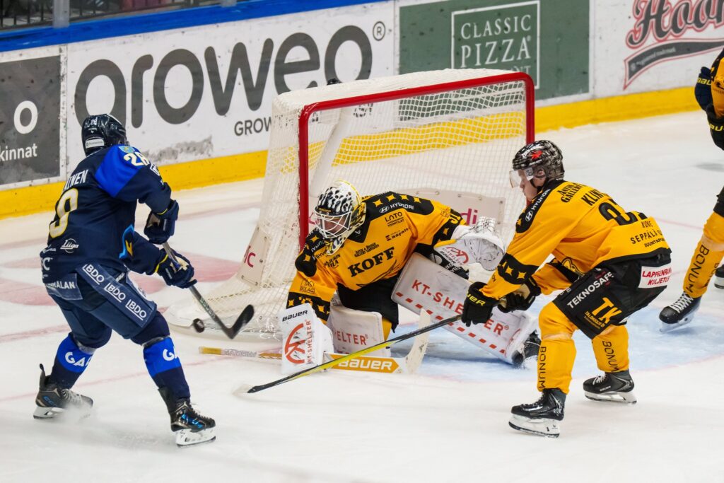 Gustavs Dāvis Grigals, Hokejazinas.com