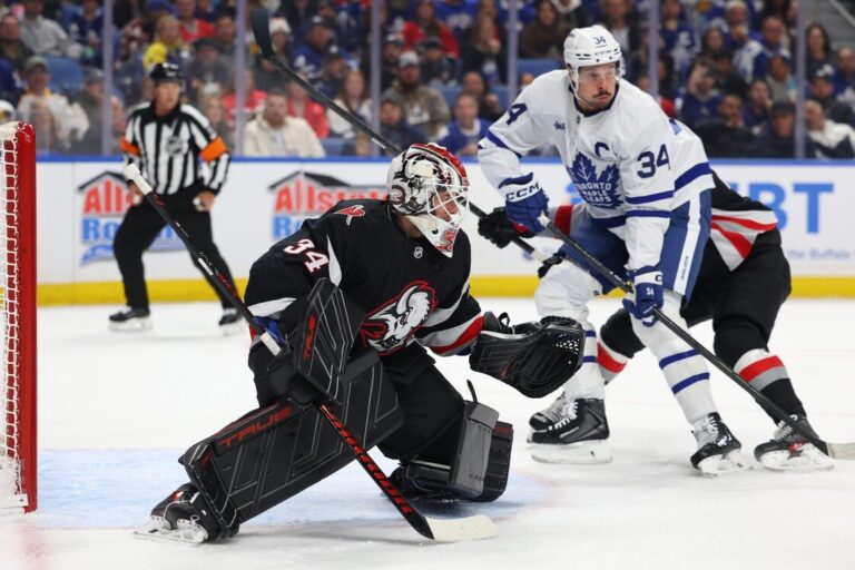 Bufalo "Sabres" un Toronto "Maple Leafs", hokejazinas.com
