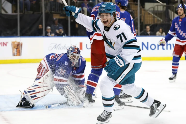 Maklins Selebrini, hokejazinas.com