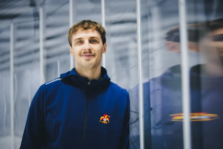 Miks Tumānovs, Hokejazinas.com