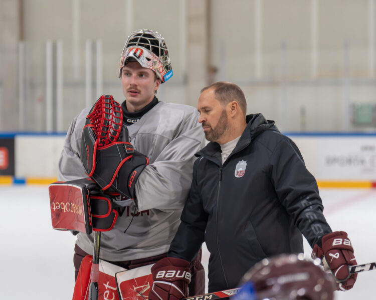 Ēriks Vītols un Artūrs Irbe, hokejazinas.com