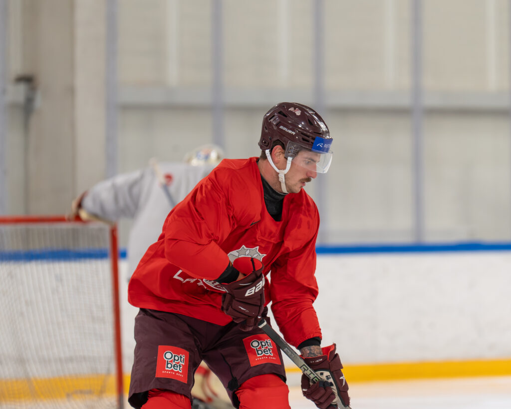 Filips Buncis, hokejazinas.com