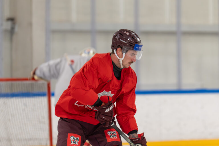 Filips Buncis, hokejazinas.com