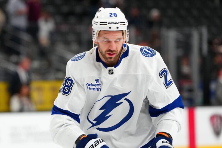 Zemgus Girgensons, hokejazinas.com