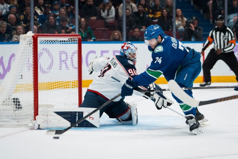 Elvis Merzļikins, hokejazinas.com