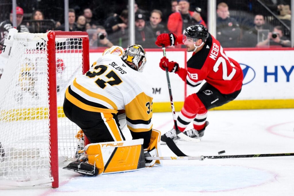 Artūrs Šilovs, hokejazinas.com