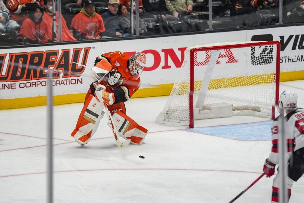 Lūkass Dostals, hokejazinas.com