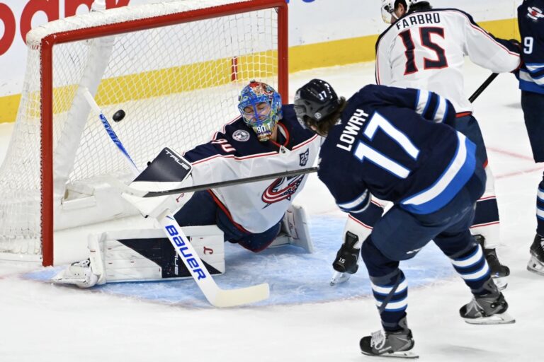 Elvis Merzļikins, hokejazinas.com