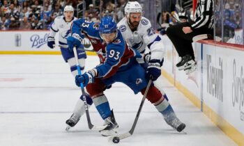 Zemgus Girgensons, hokejazinas.com