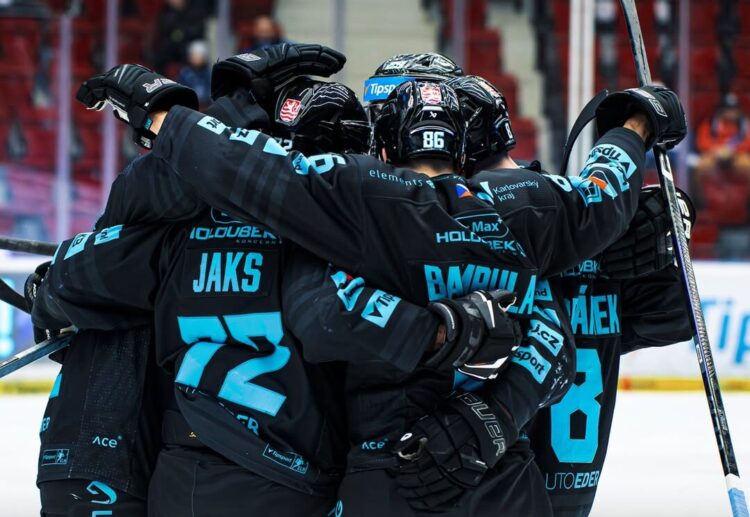 Jānis Jaks, hokejazinas.com