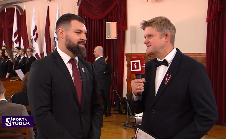 Kaspars Daugaviņš, Hokejazinas.com