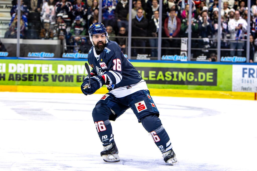 Kaspars Daugaviņš, Hokejazinas.com