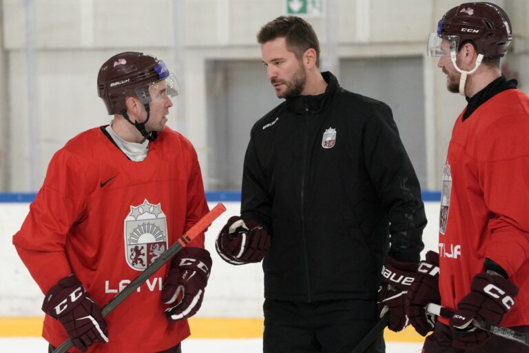 Lauris Dārziņš, hokejazinas.com