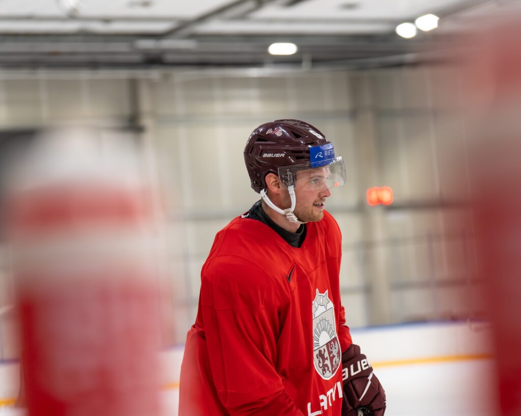 Markuss Komuls, hokejazinas.com