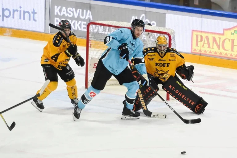 Oskars Batņa, Hokejazinas.com